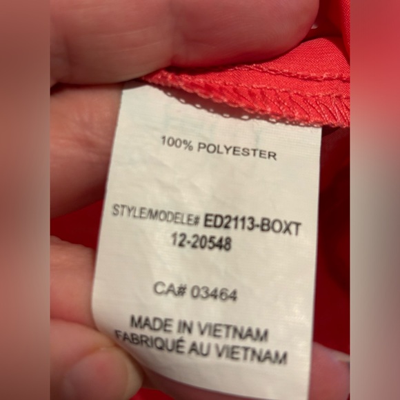 🌸BUY 3 for $15🌸 
Ricki’s salmon colour XL tank. - Picture 2 of 4